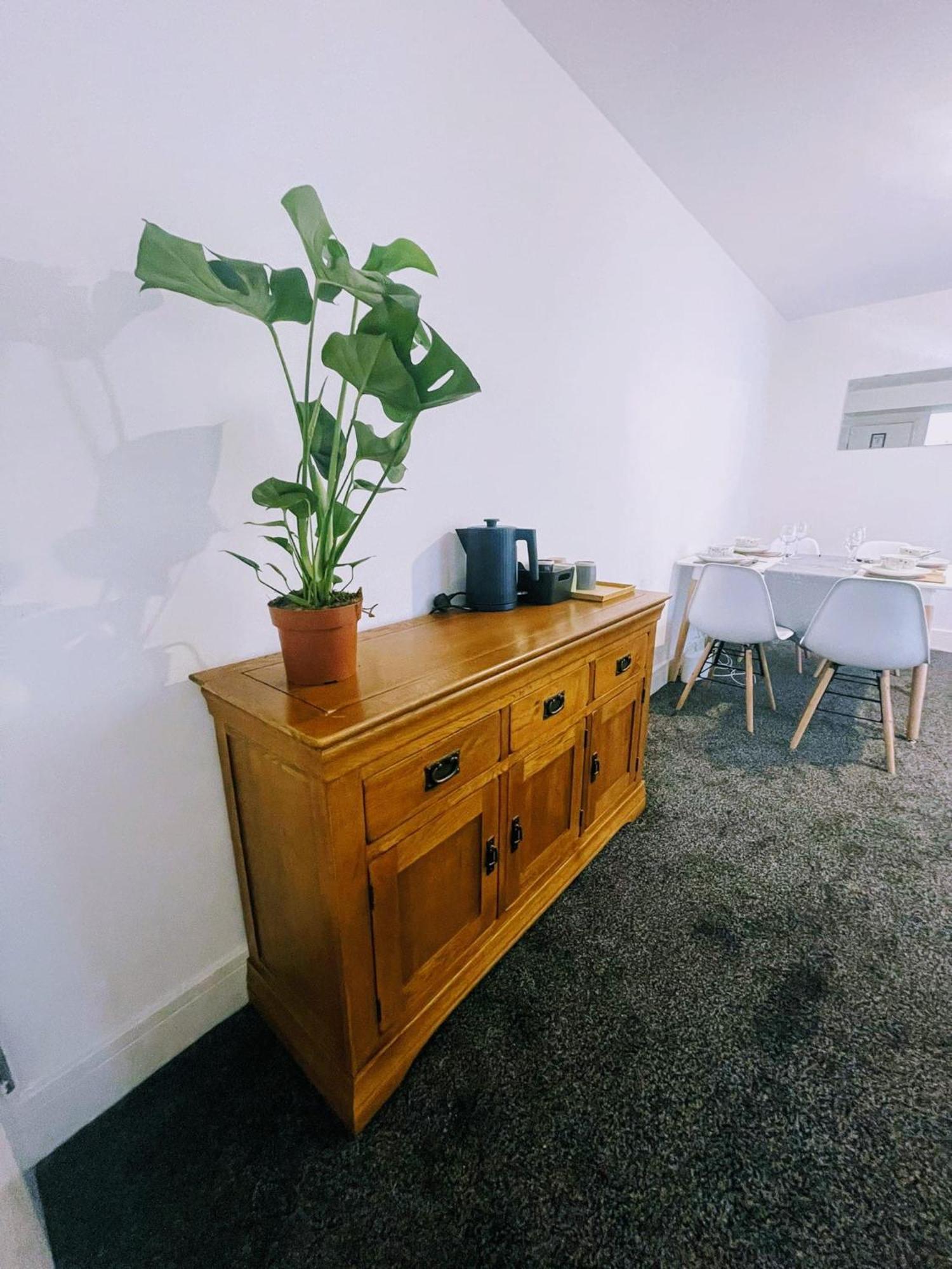 Bay Wind Apartment 모아캠비 외부 사진